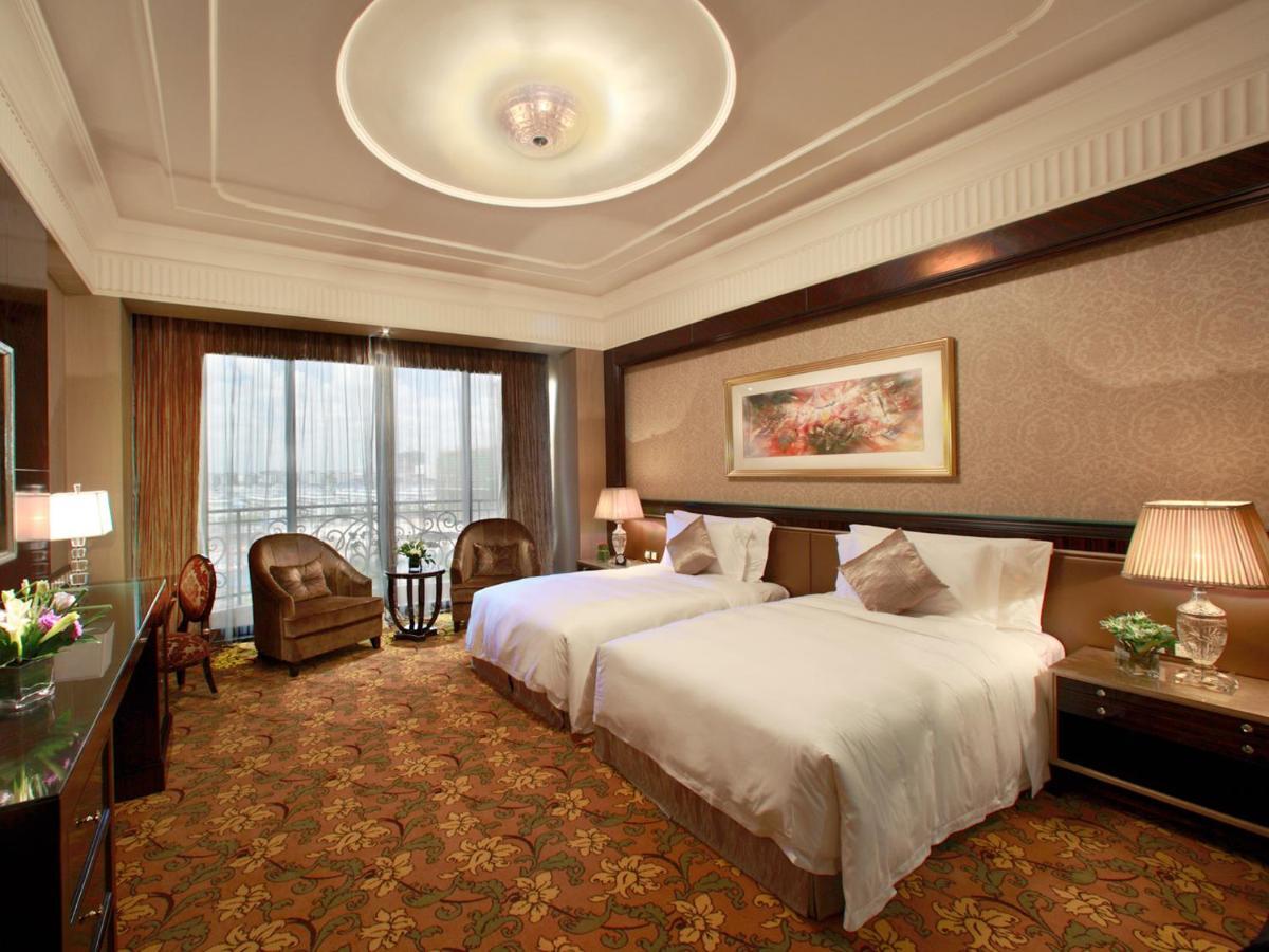 Chateau Star River Pudong Shanghai Exteriör bild